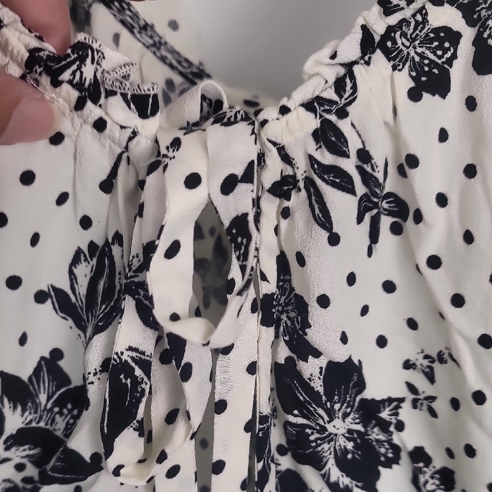 Free People Chic Black Floral Women's Blouse - Picture 5 of 10